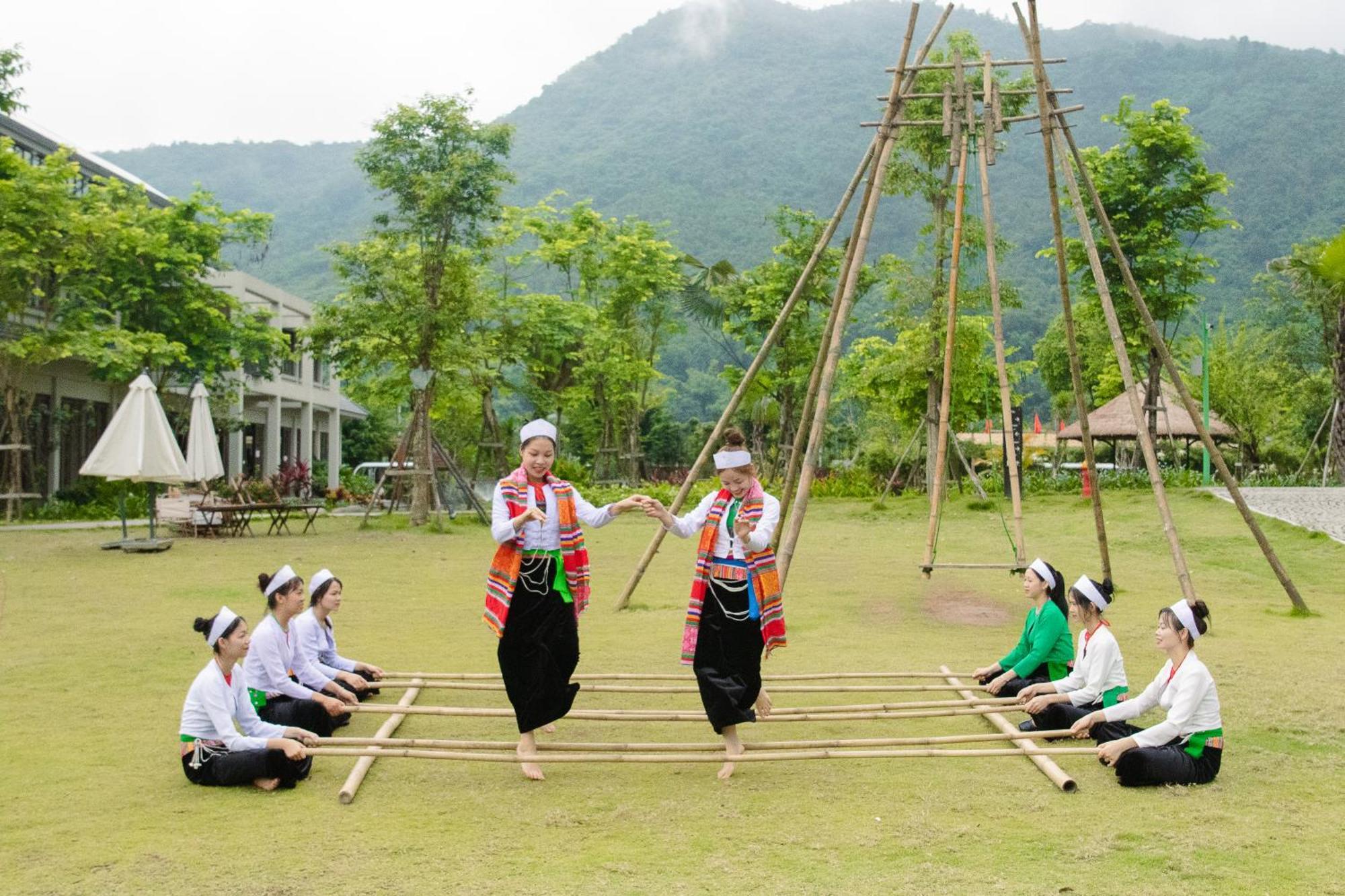 Отель Mandala Retreats Kim Boi Hoa Binh Экстерьер фото